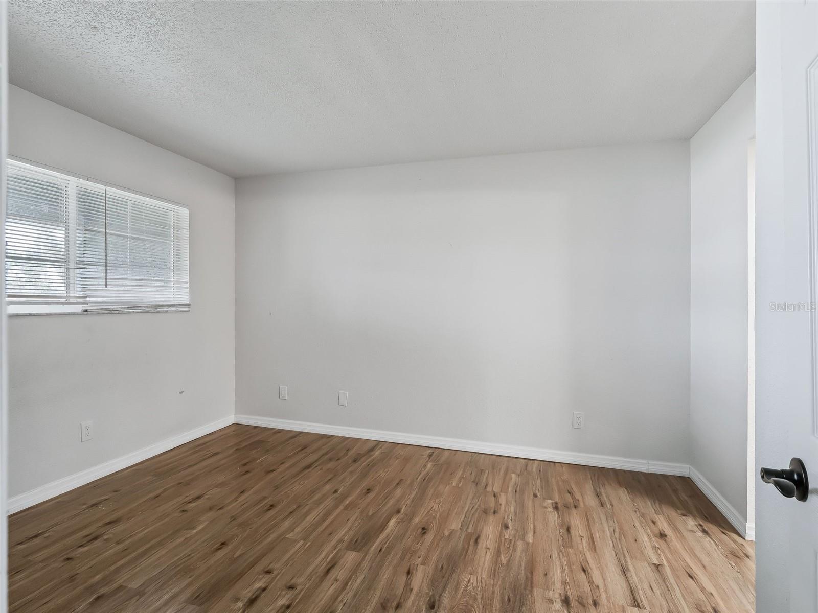 563 Midway Trak #k203 Property Photo 12
