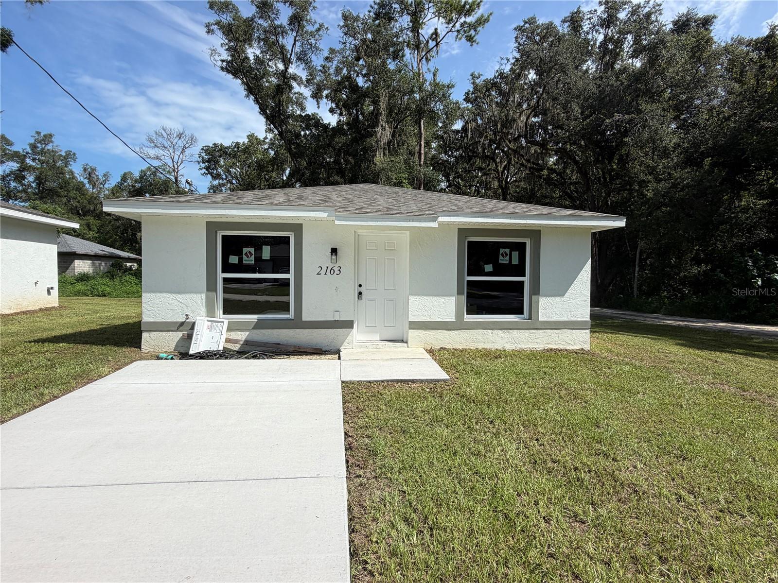 2163 Nw 65th Pl Property Photo 3