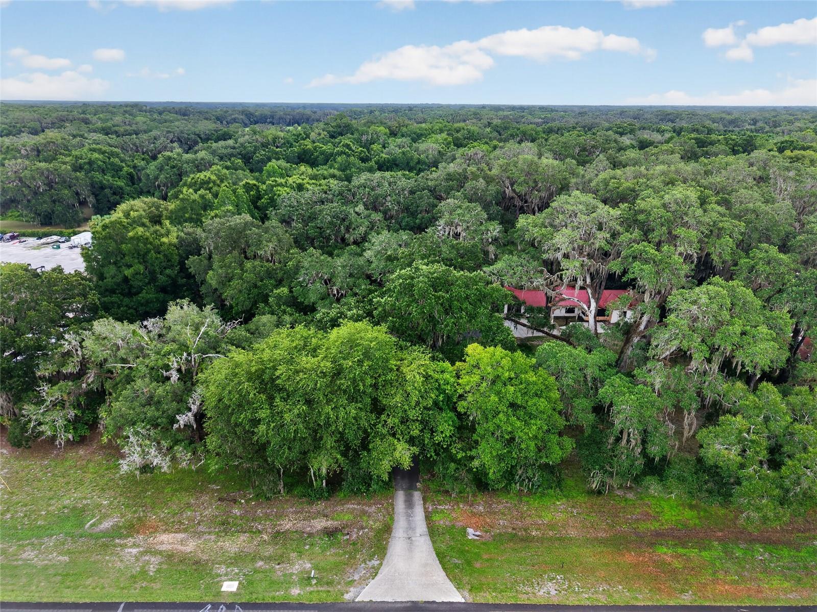 18741 N Us Highway 301 Property Photo 2