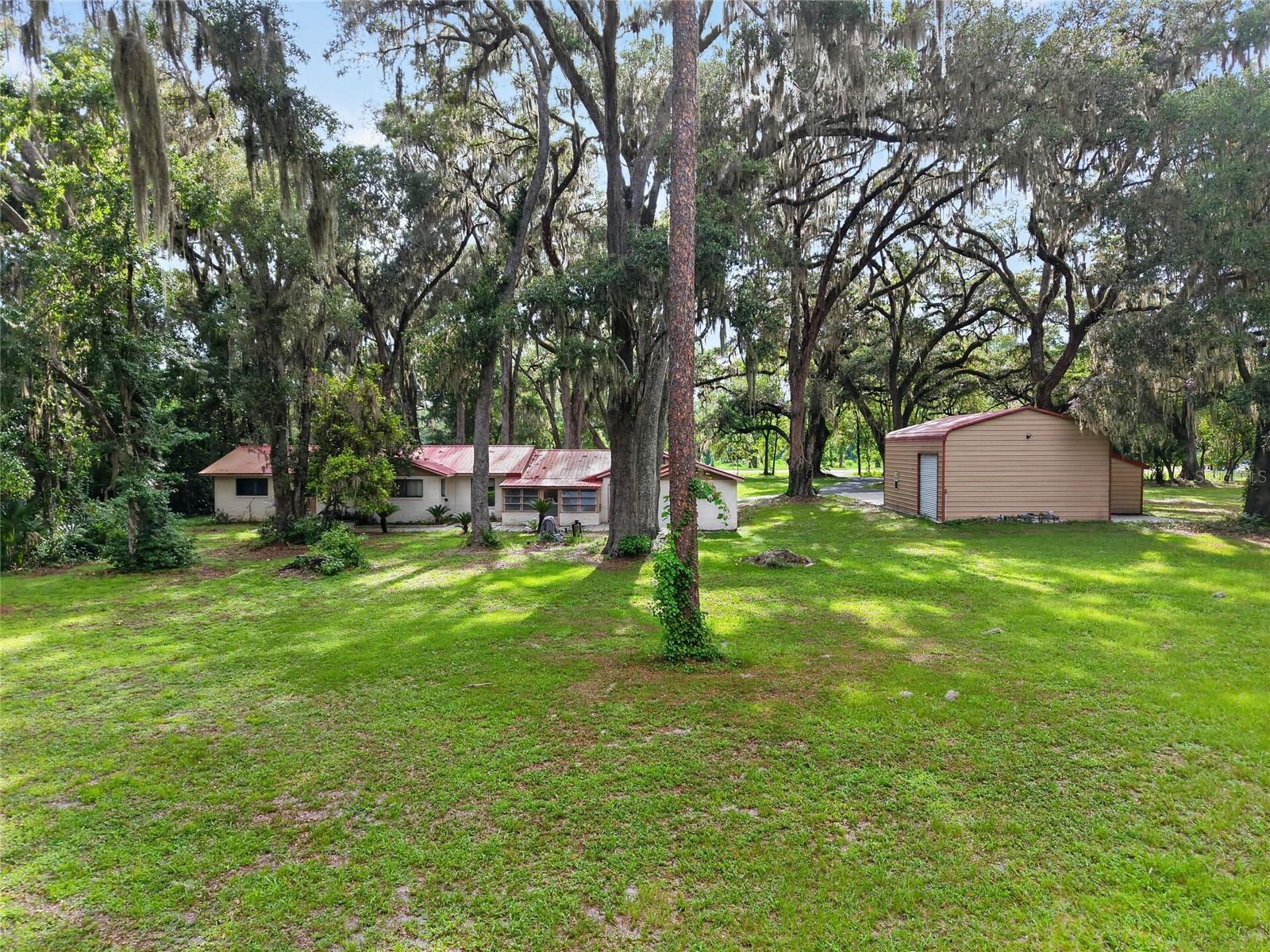 18741 N Us Highway 301 Property Photo 10