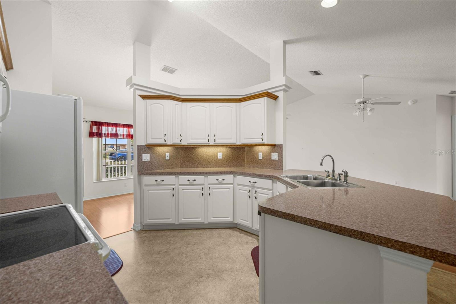 8459 Sw 60th Ct Property Photo 8