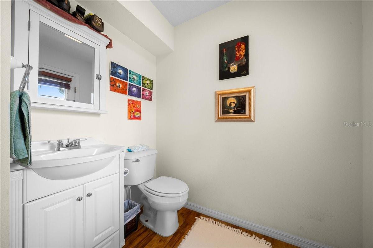 506 Lake St Property Photo 15