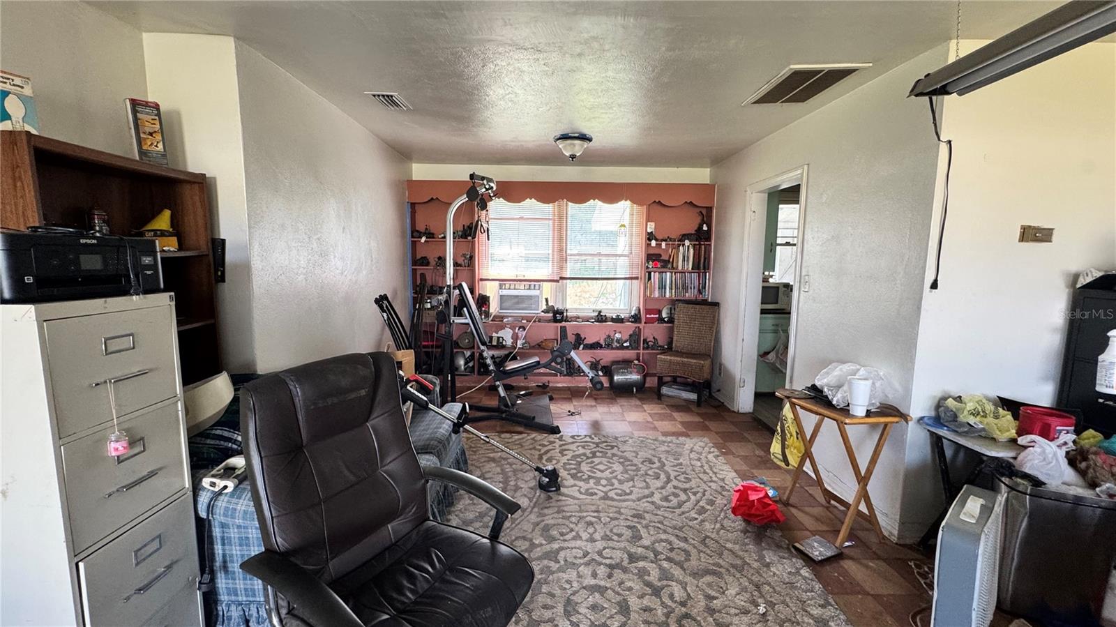 5050 S Pine Ave Property Photo 14