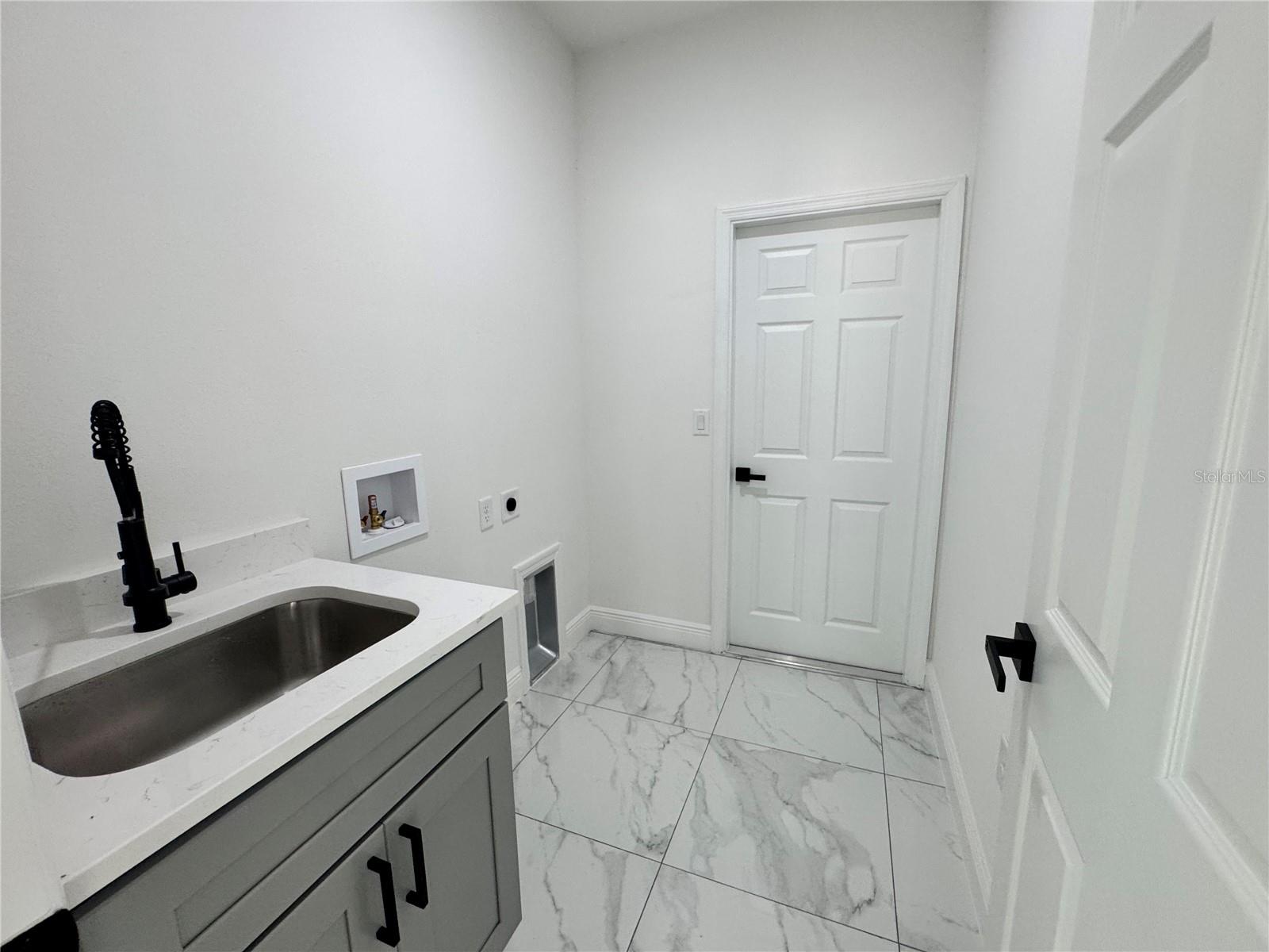 12423 Sw 67th Ln Property Photo 13