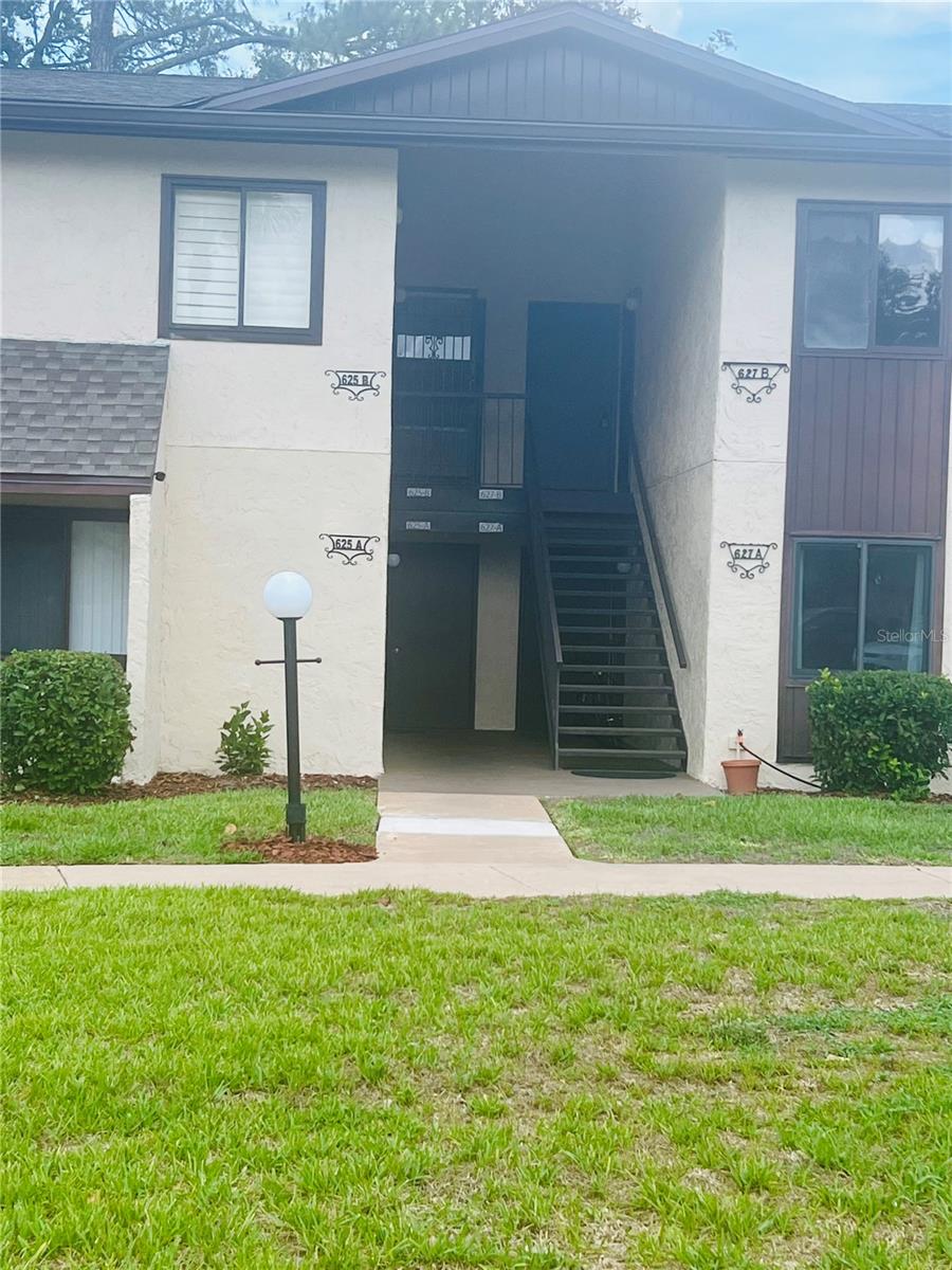 625 MIDWAY DR #B Property Photo 1