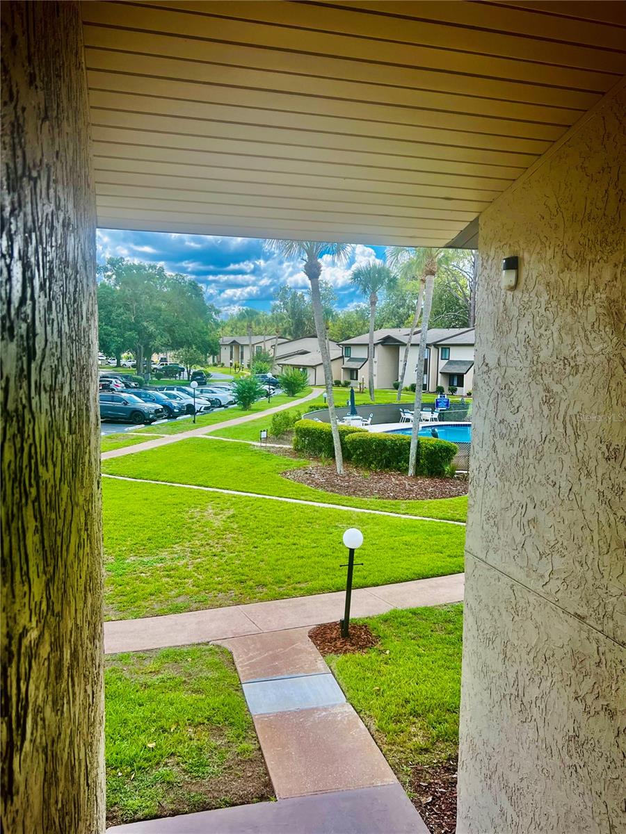 625 Midway Dr #b Property Photo 3