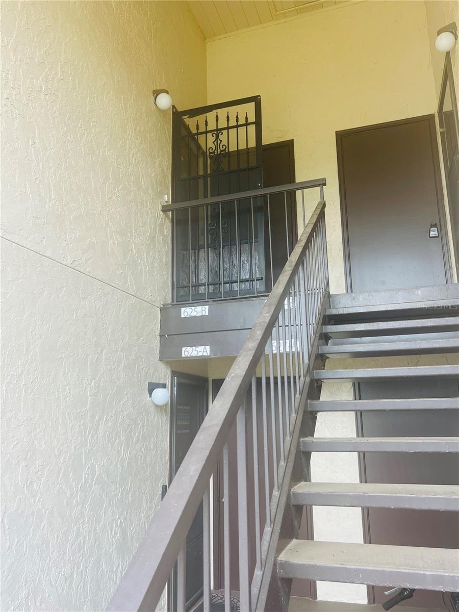 625 Midway Dr #b Property Photo 5