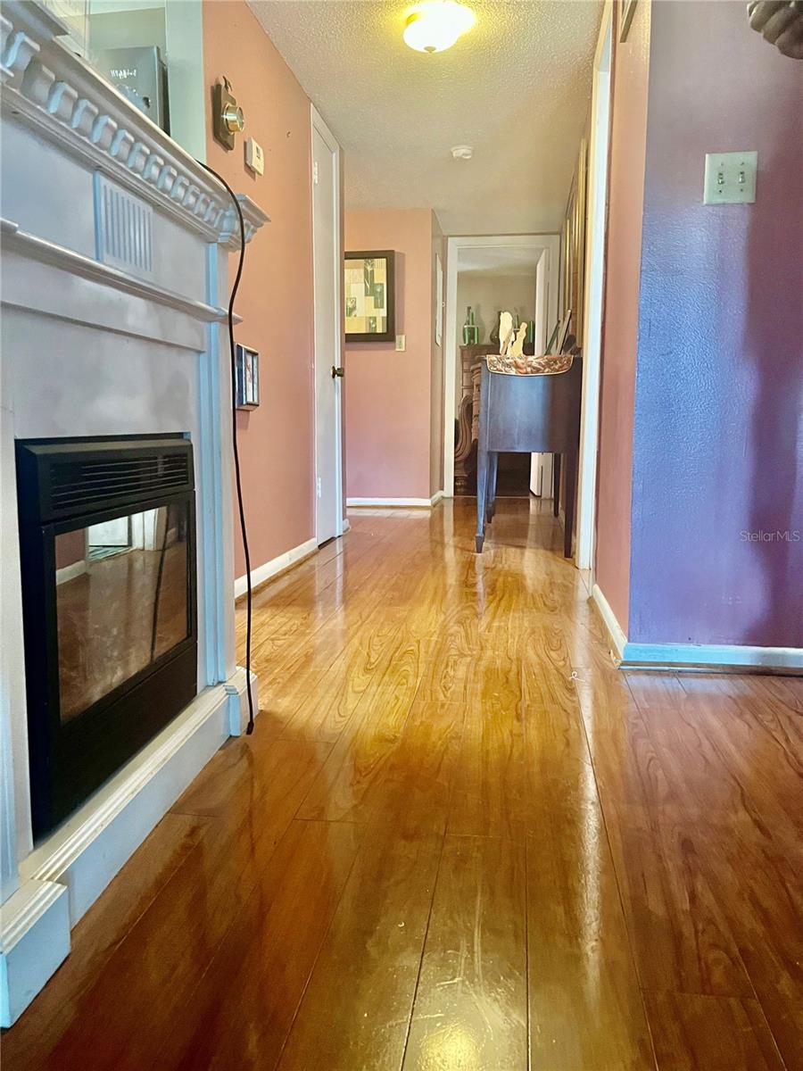 625 Midway Dr #b Property Photo 16