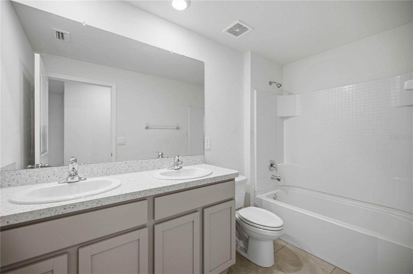 8642 Sw 46th Ave Property Photo 18