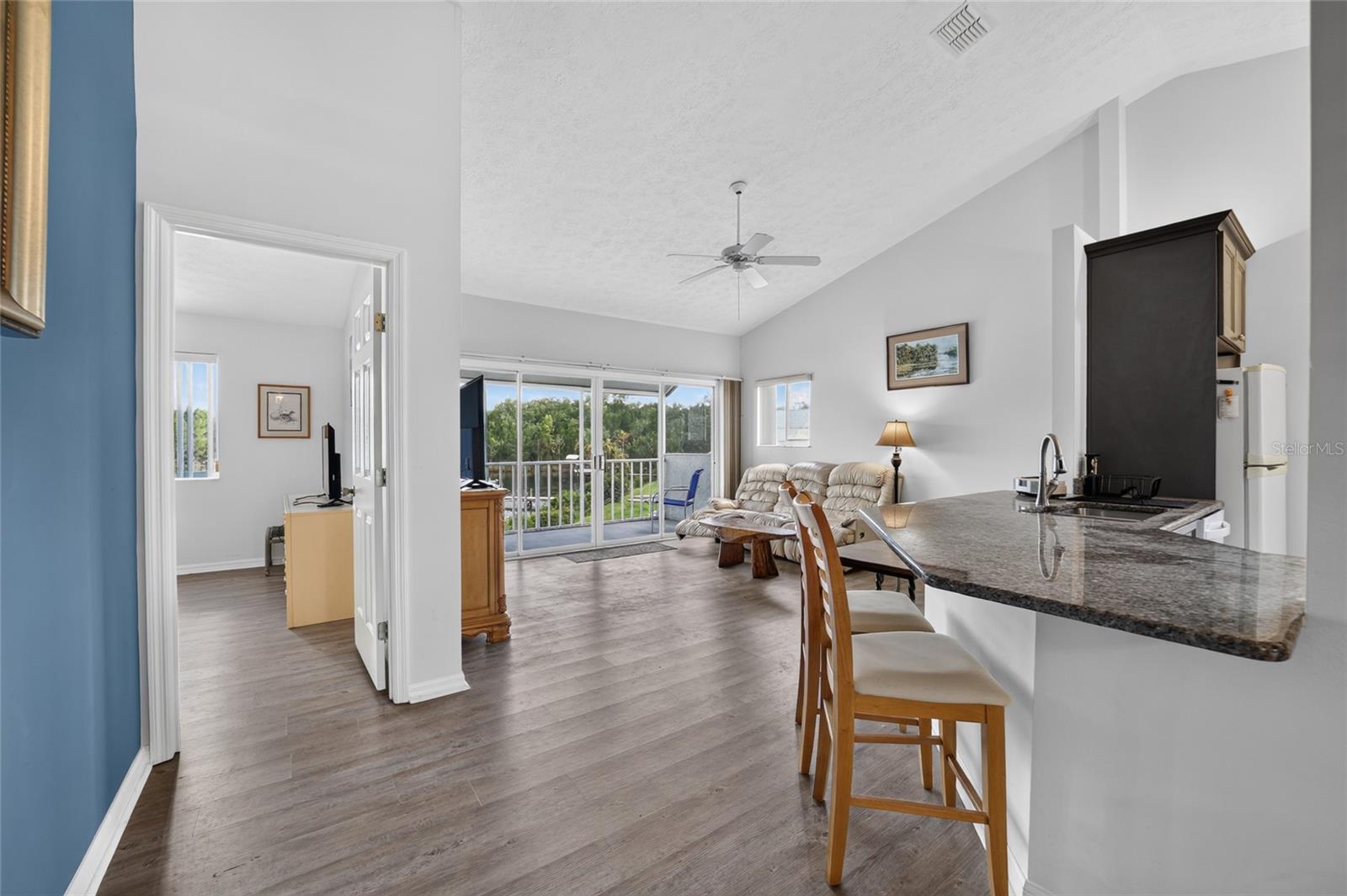 11170 W Cove Harbor Dr #121 Property Photo 12