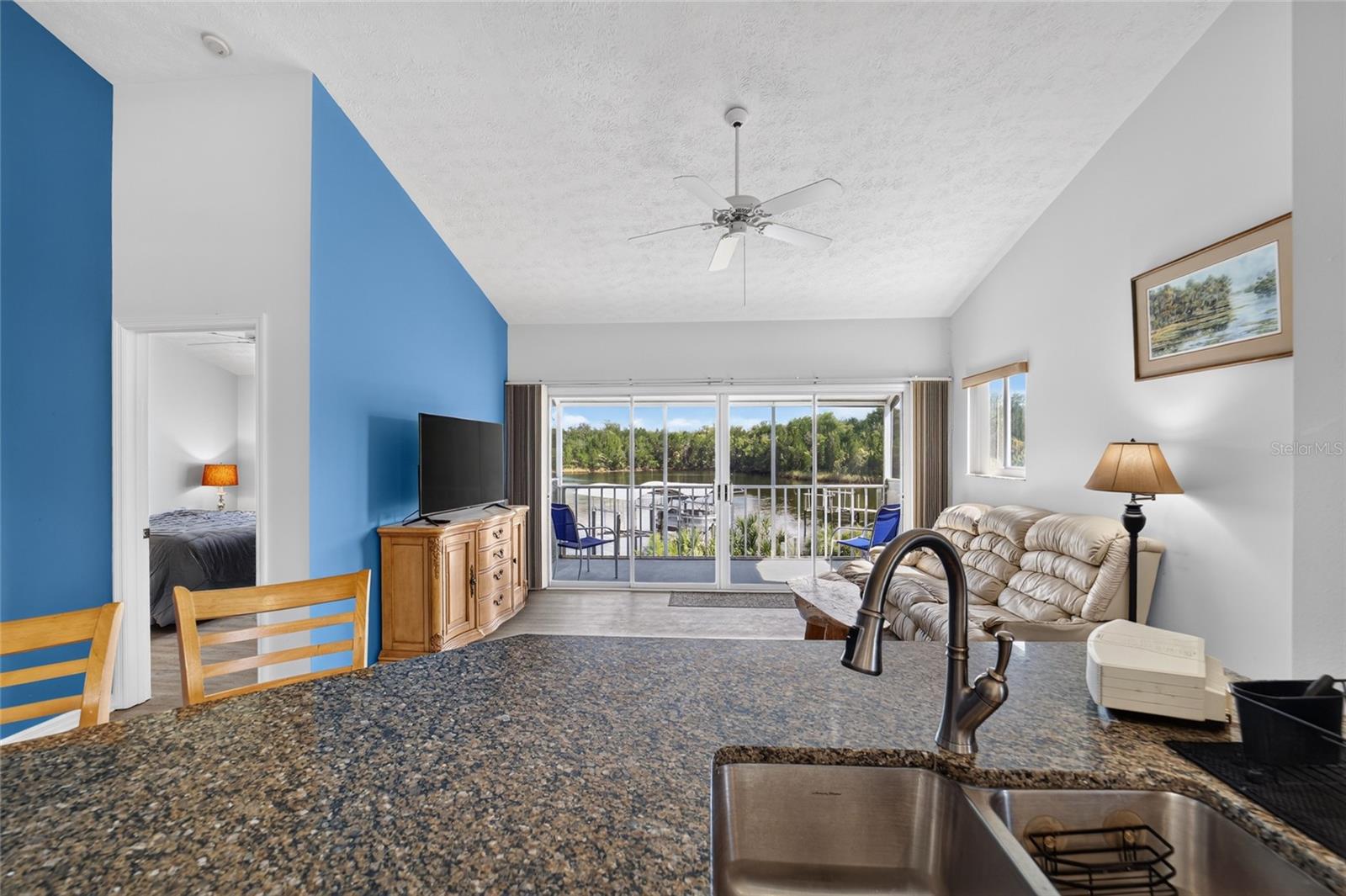 11170 W Cove Harbor Dr #121 Property Photo 20
