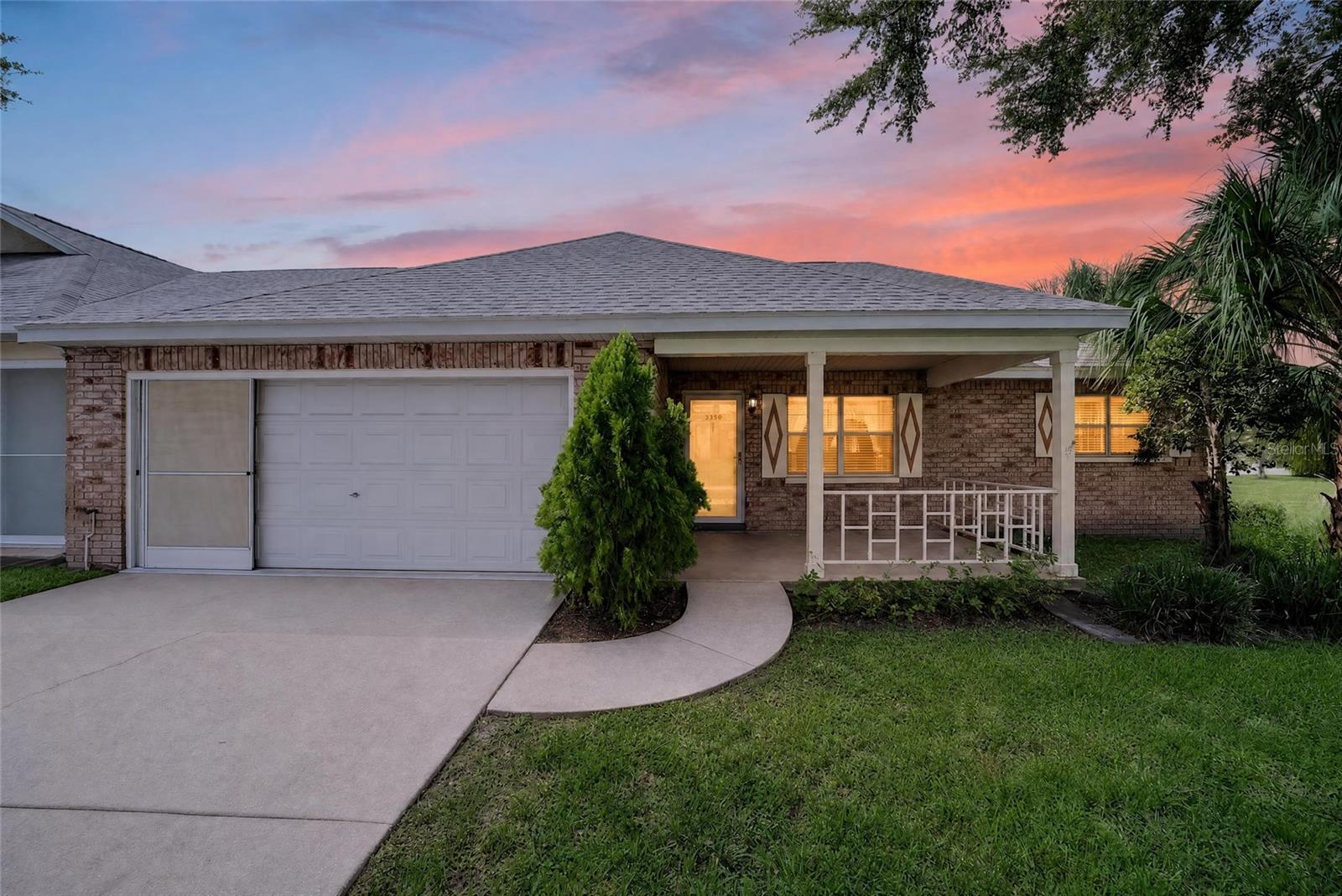 9882 SW 88TH TER #B Property Photo 1