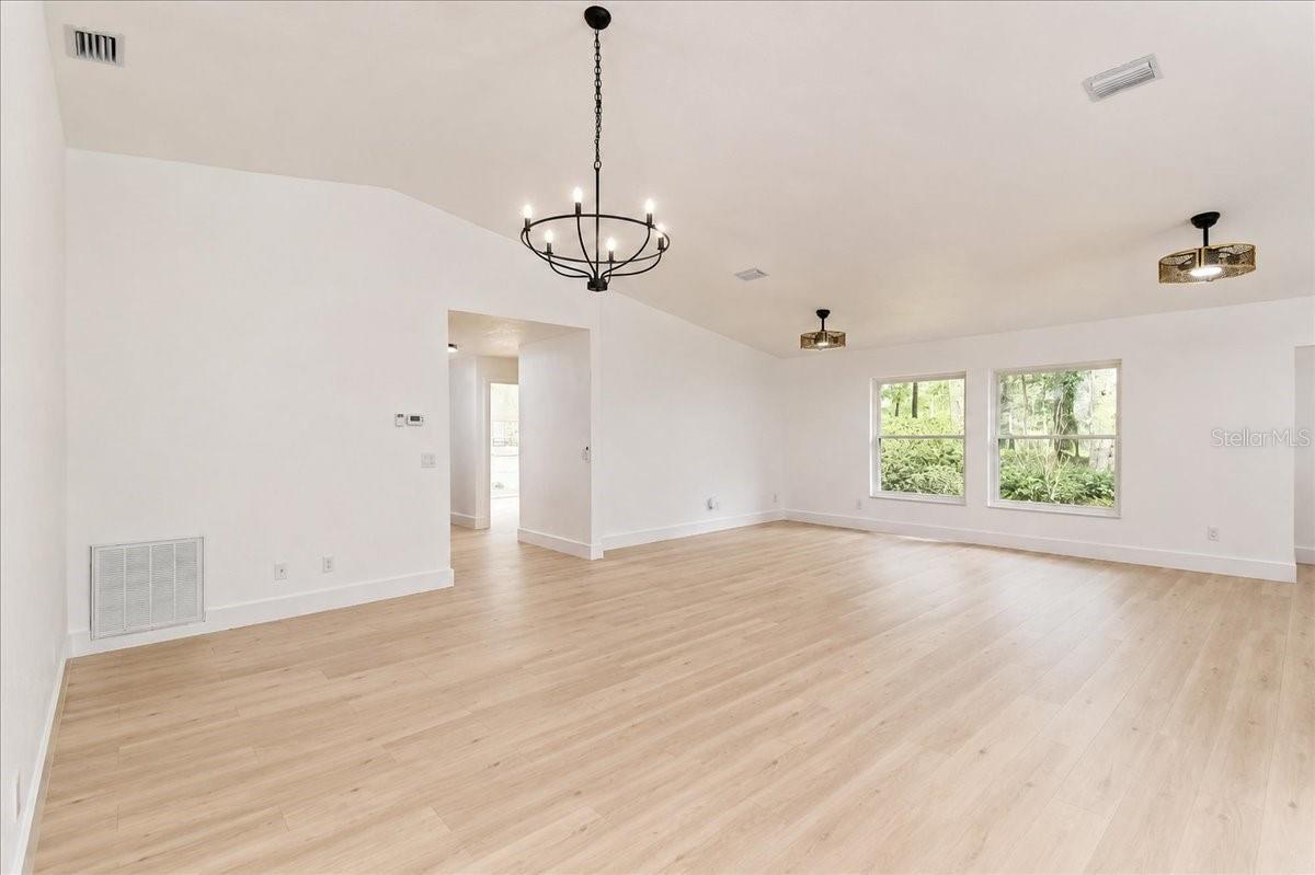 855 Nw 75th Ter Property Photo 16