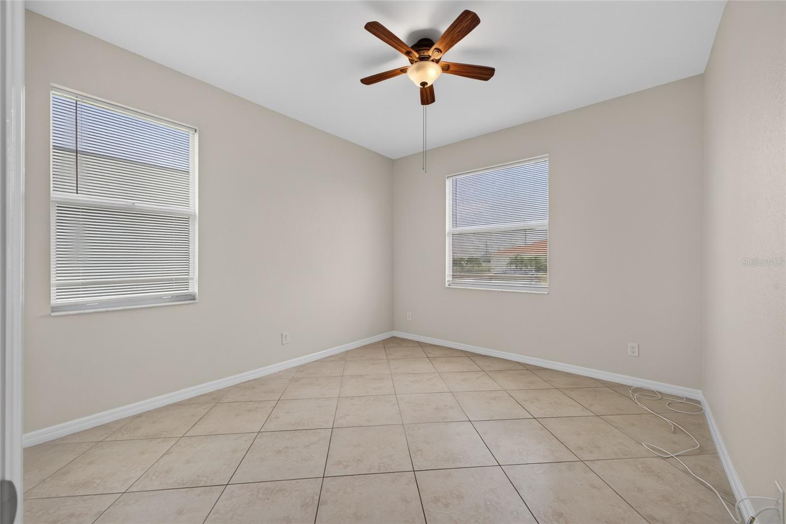 2714 Nw 1st Pl Property Photo 12