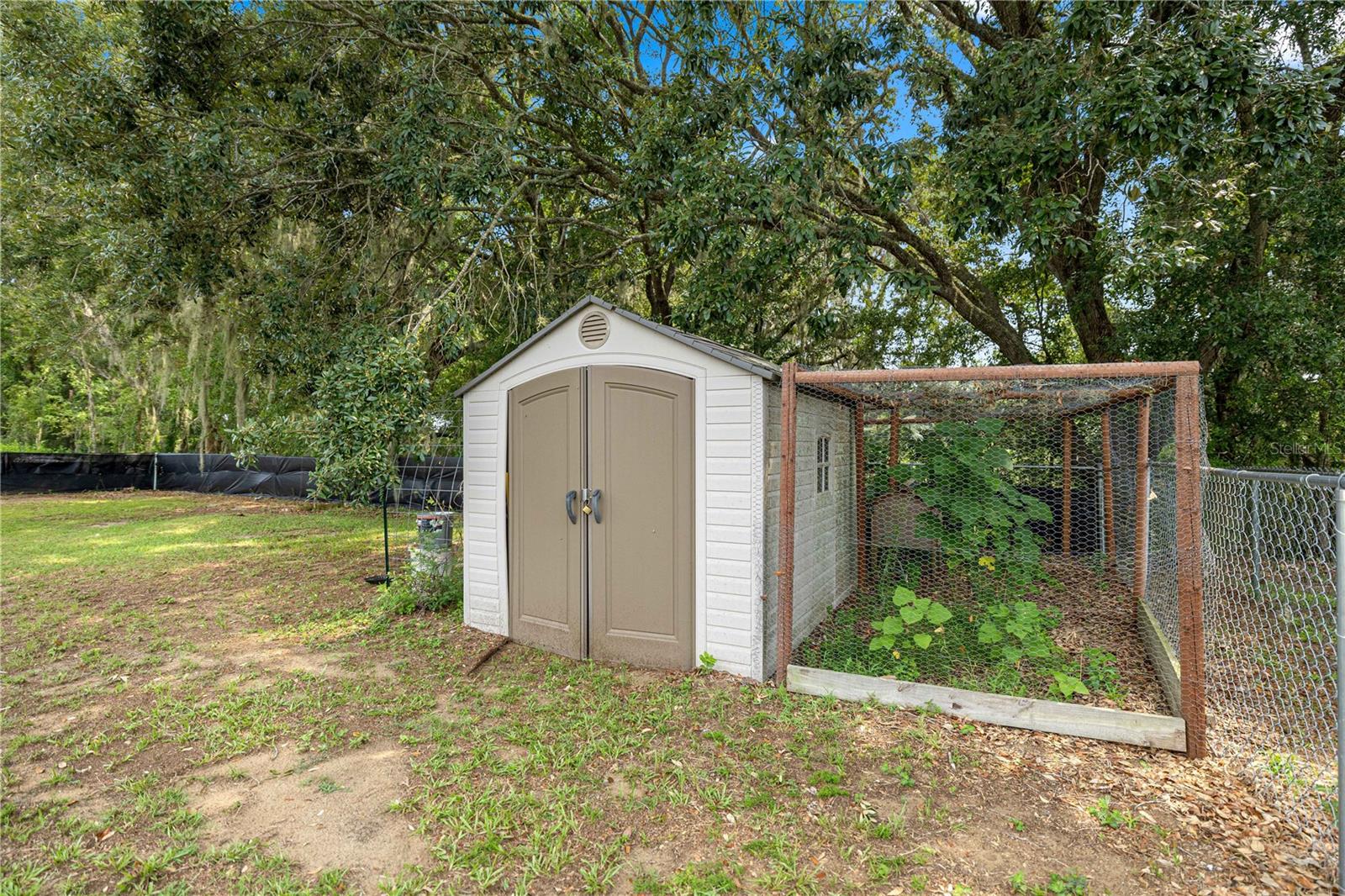 94 Willow Rd Property Photo 6