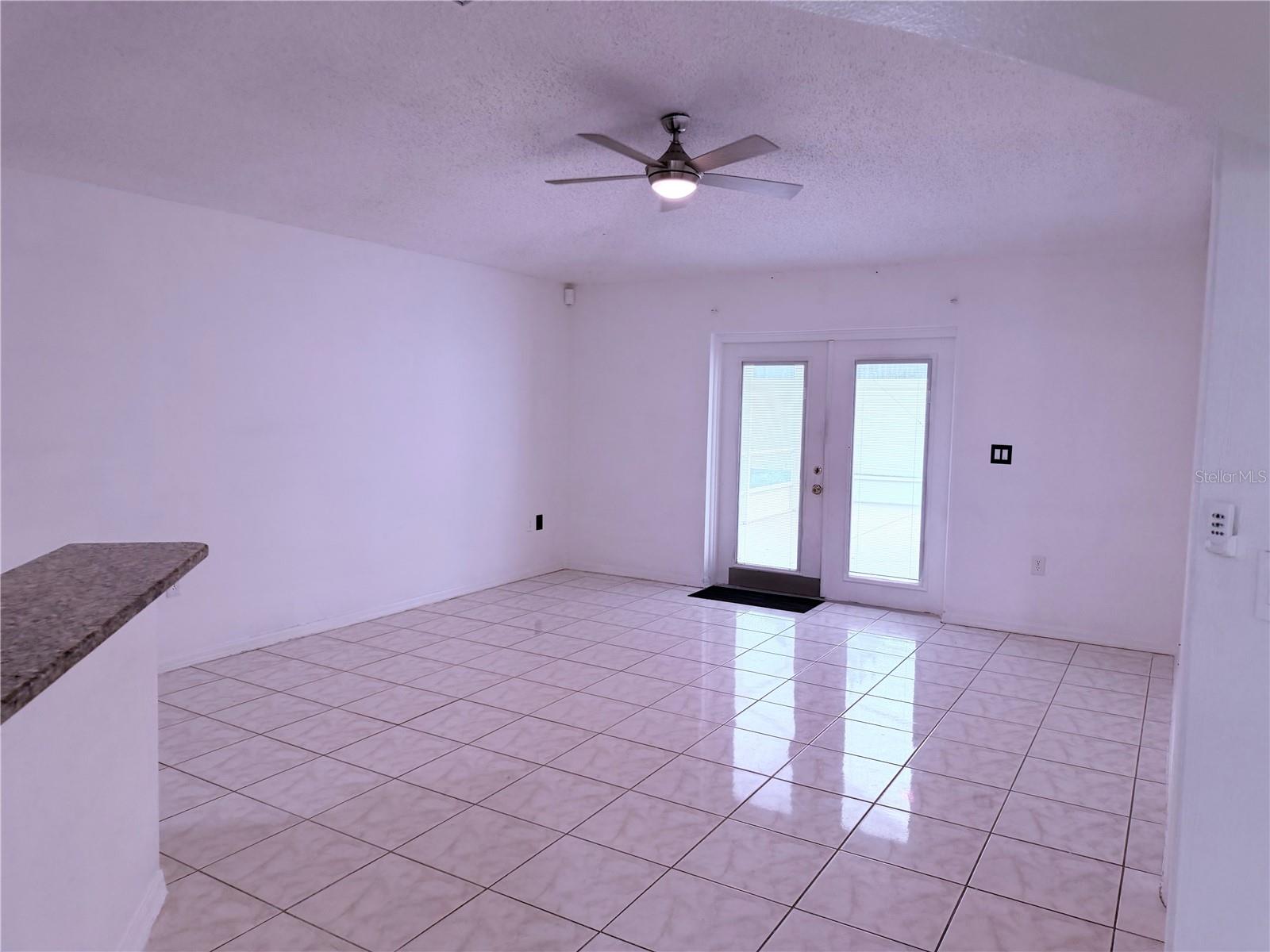 161 China Berry Cir Property Photo 5