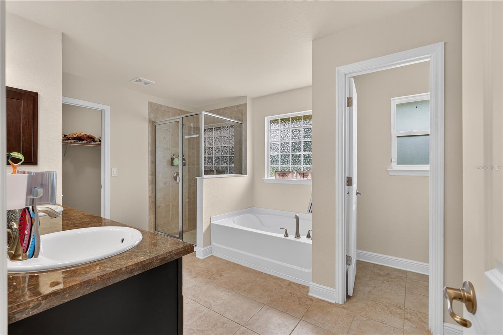 9636 Sw 40th Ter Property Photo 33