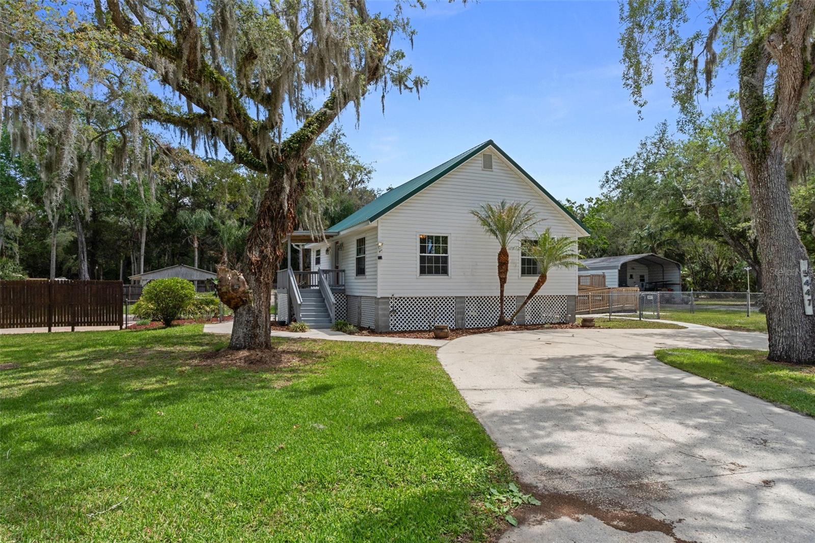 5447 S Boulevard Dr Property Photo 9