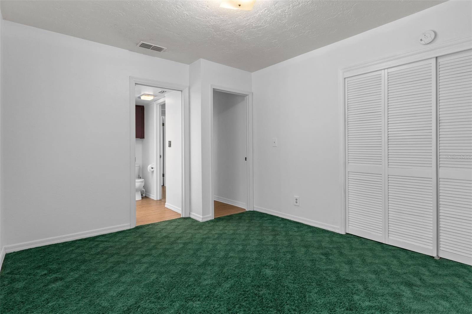 5447 S Boulevard Dr Property Photo 27