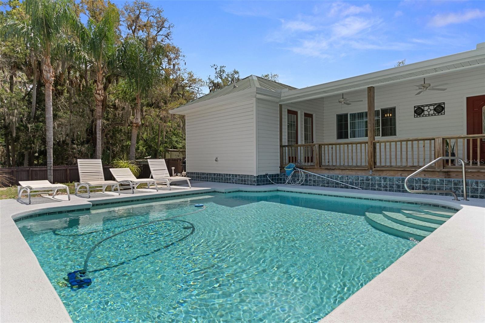 5447 S Boulevard Dr Property Photo 52