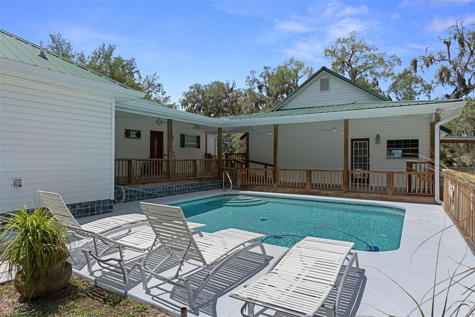 5447 S Boulevard Dr Property Photo 54