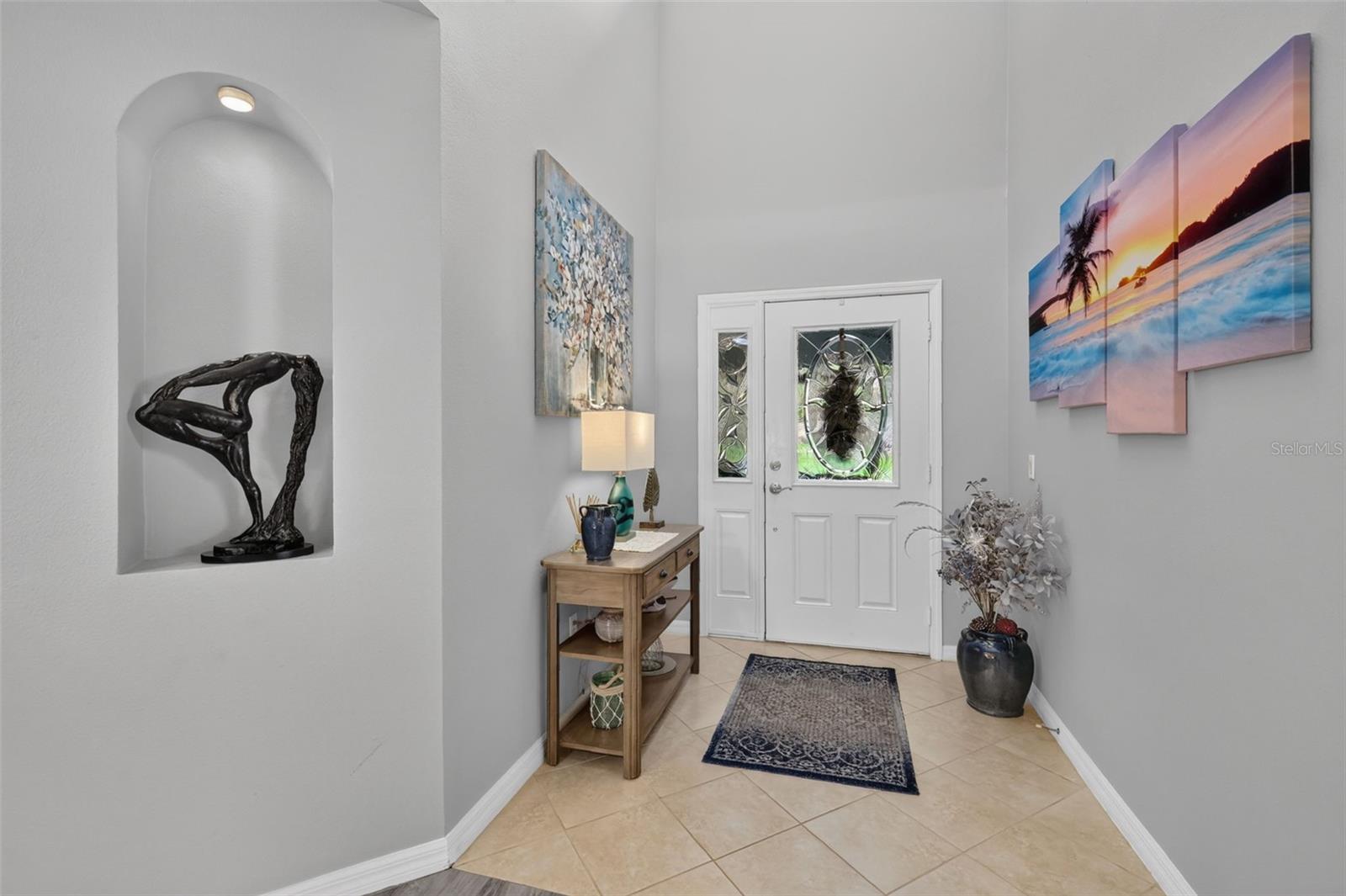 26860 White Plains Way Property Photo 6