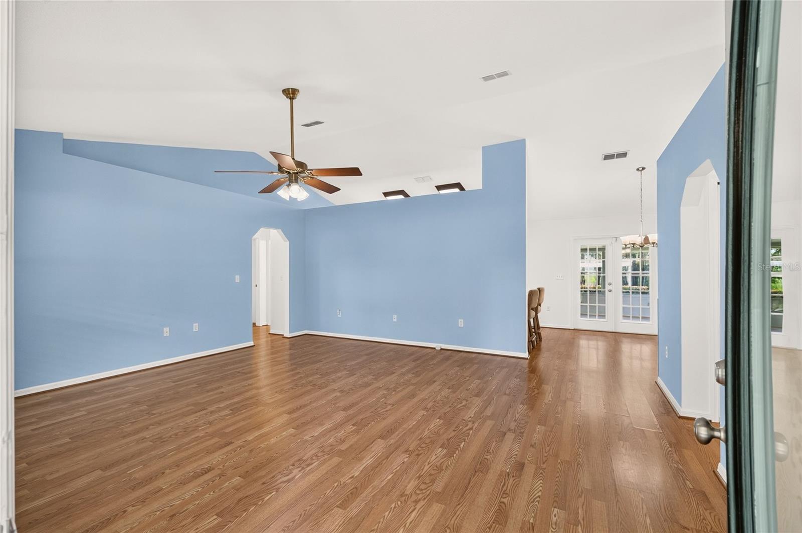 12499 E Highway 25 Property Photo 6
