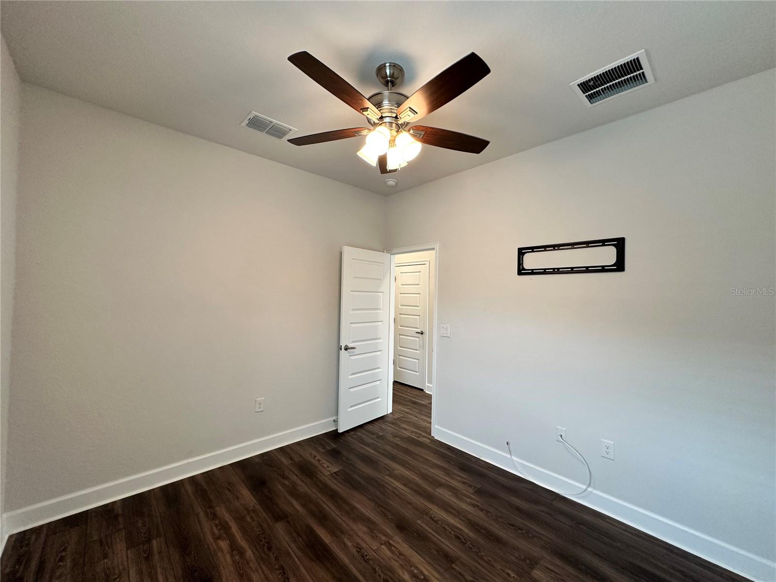 4559 Se 25th Loop Property Photo 17