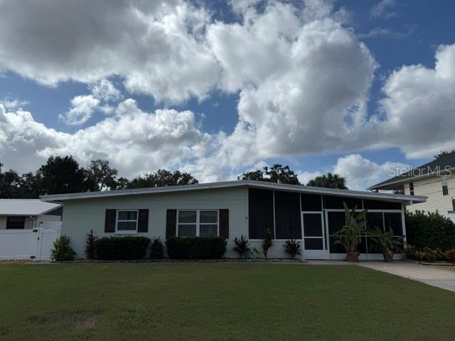 1920 NW 18TH ST Property Photo 1