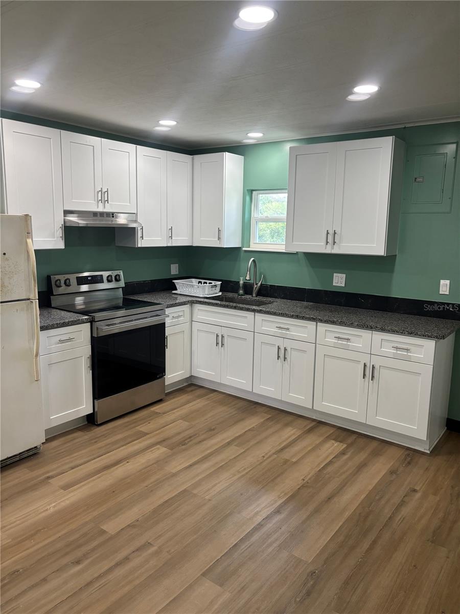 4035 N Highway 314a #2 Property Photo 10