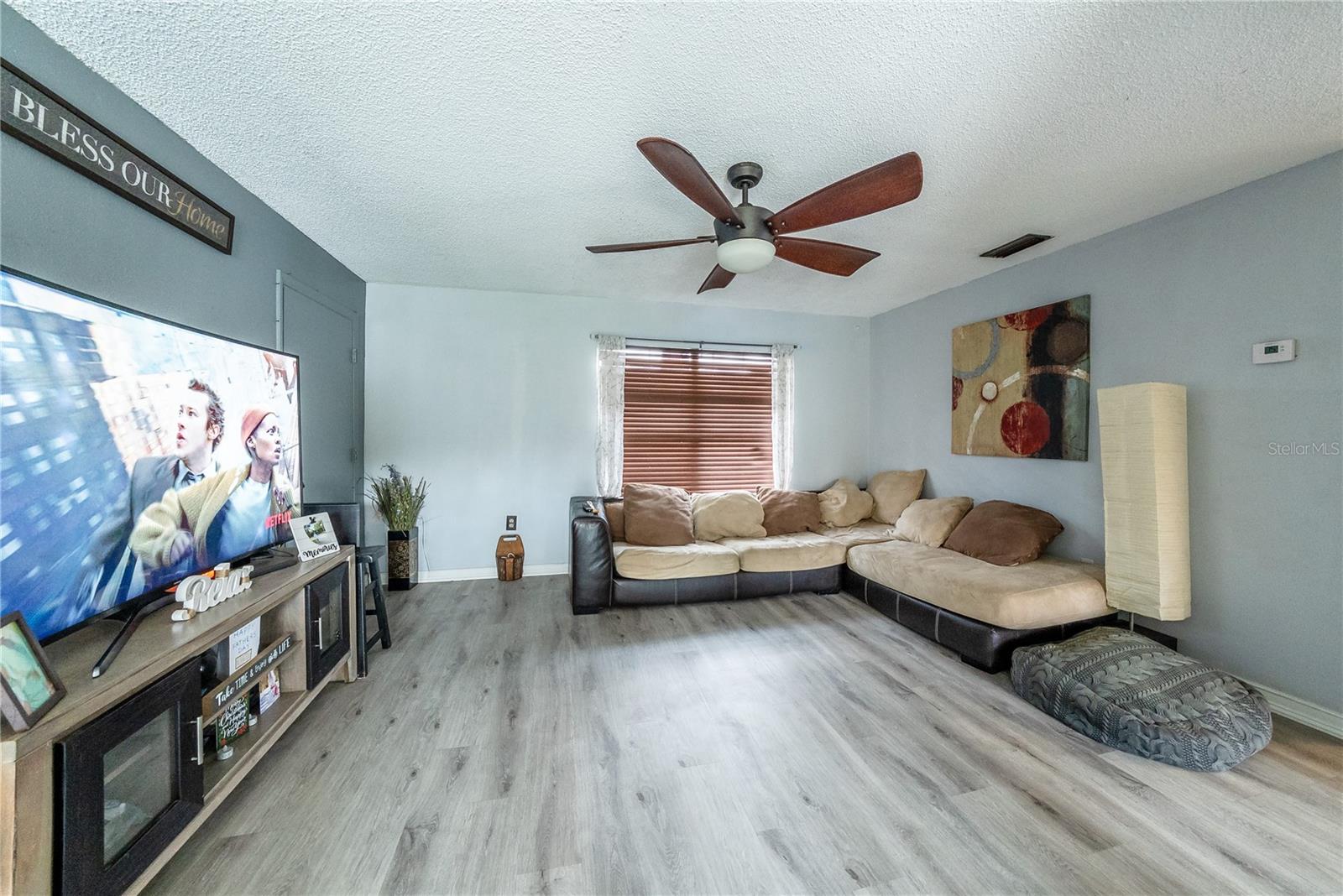 2410 Se 16th Ave #f Property Photo 5