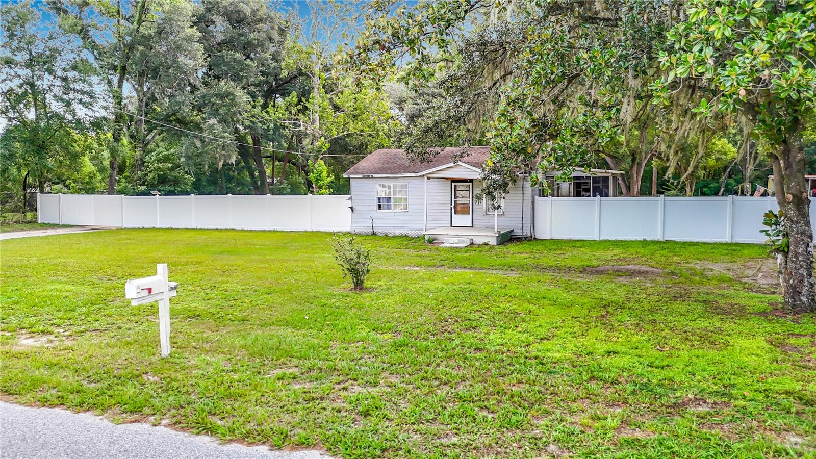 6708 16th St Property Photo 19