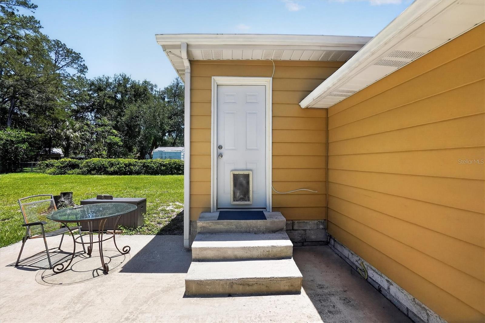 5503 Lakewood Cir E Property Photo 7