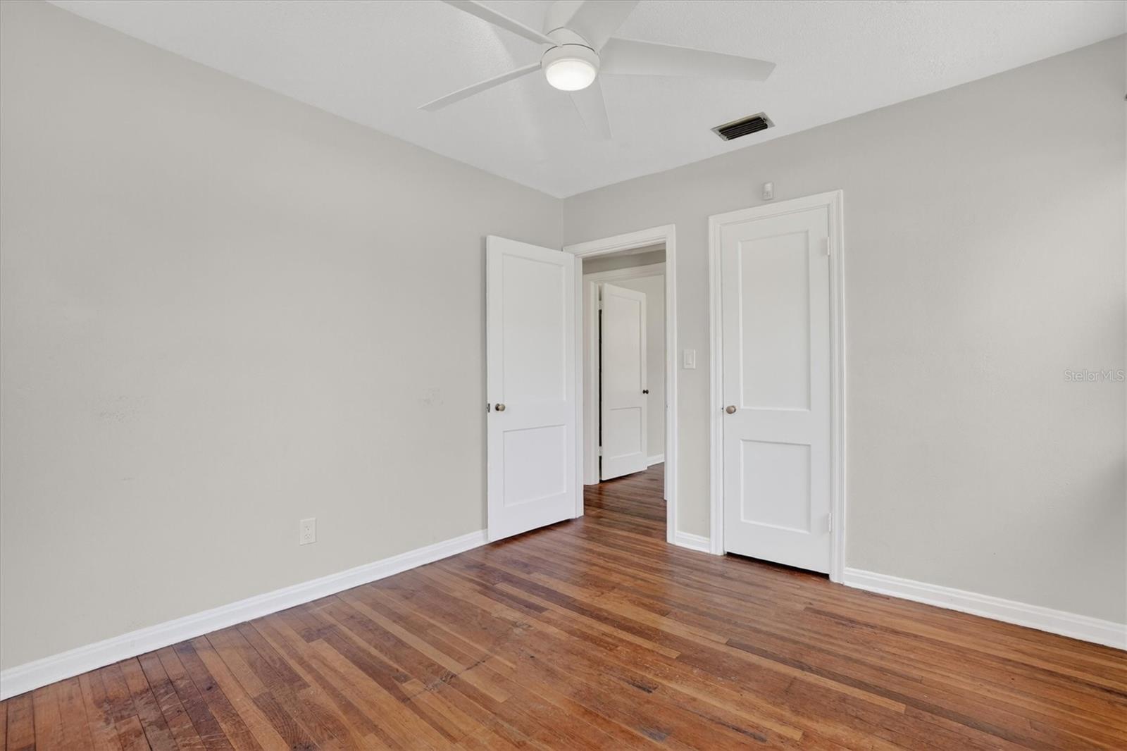 5503 Lakewood Cir E Property Photo 19