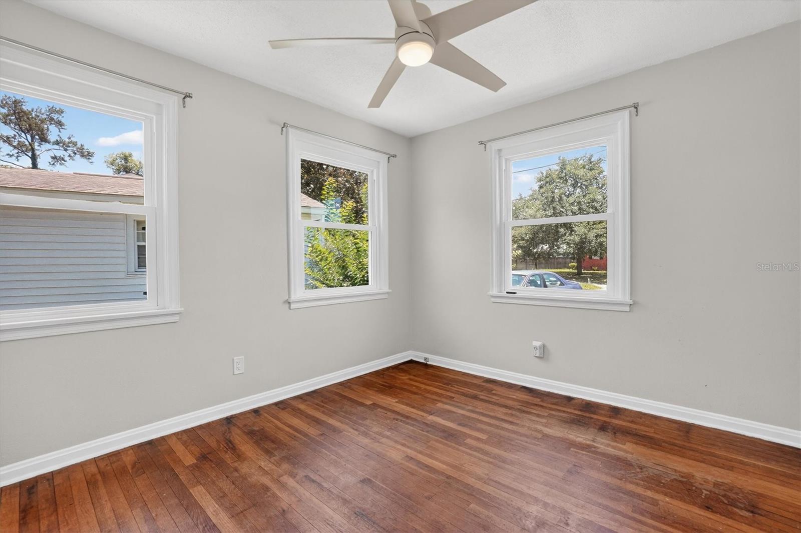 5503 Lakewood Cir E Property Photo 20