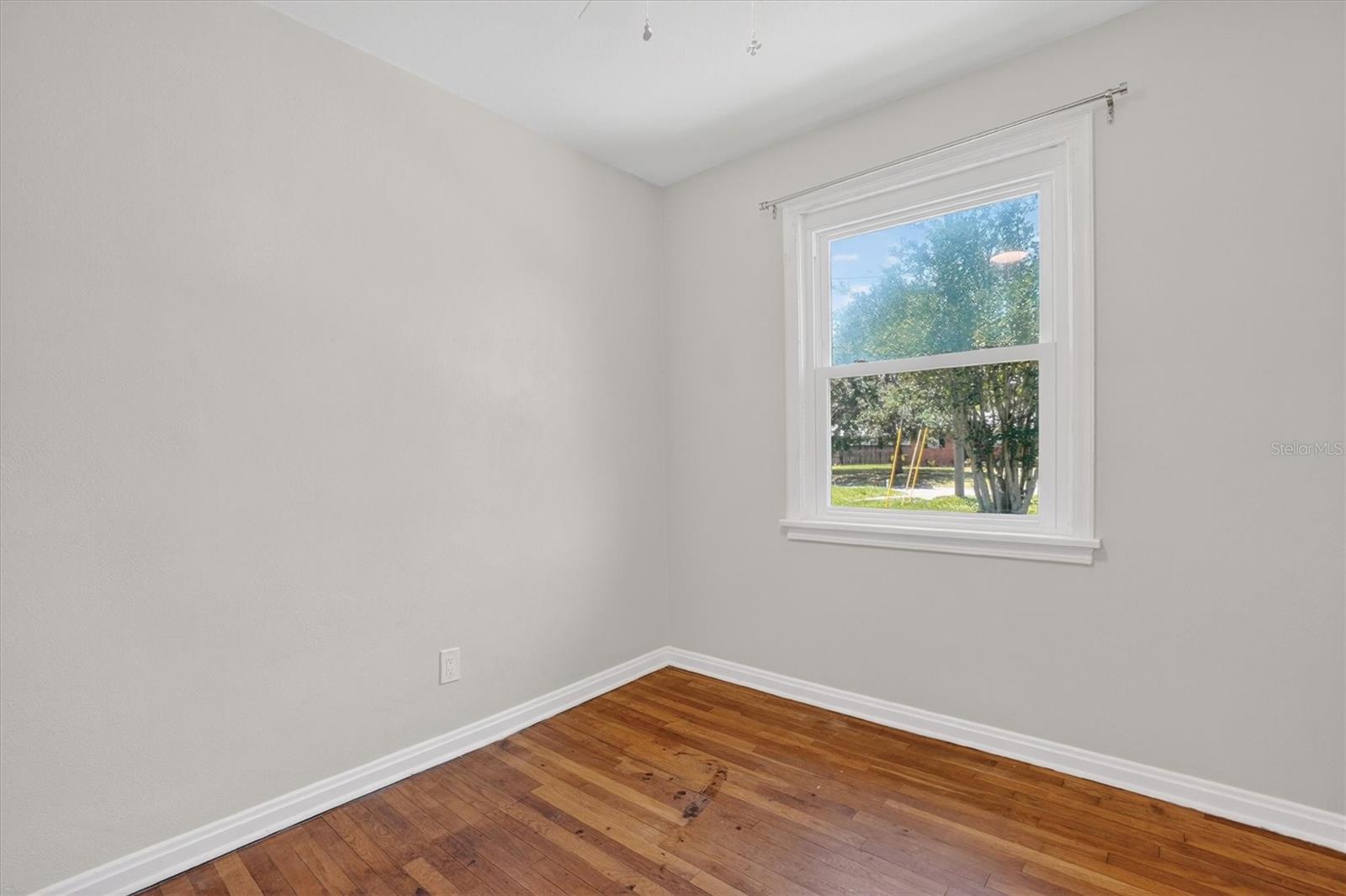 5503 Lakewood Cir E Property Photo 24