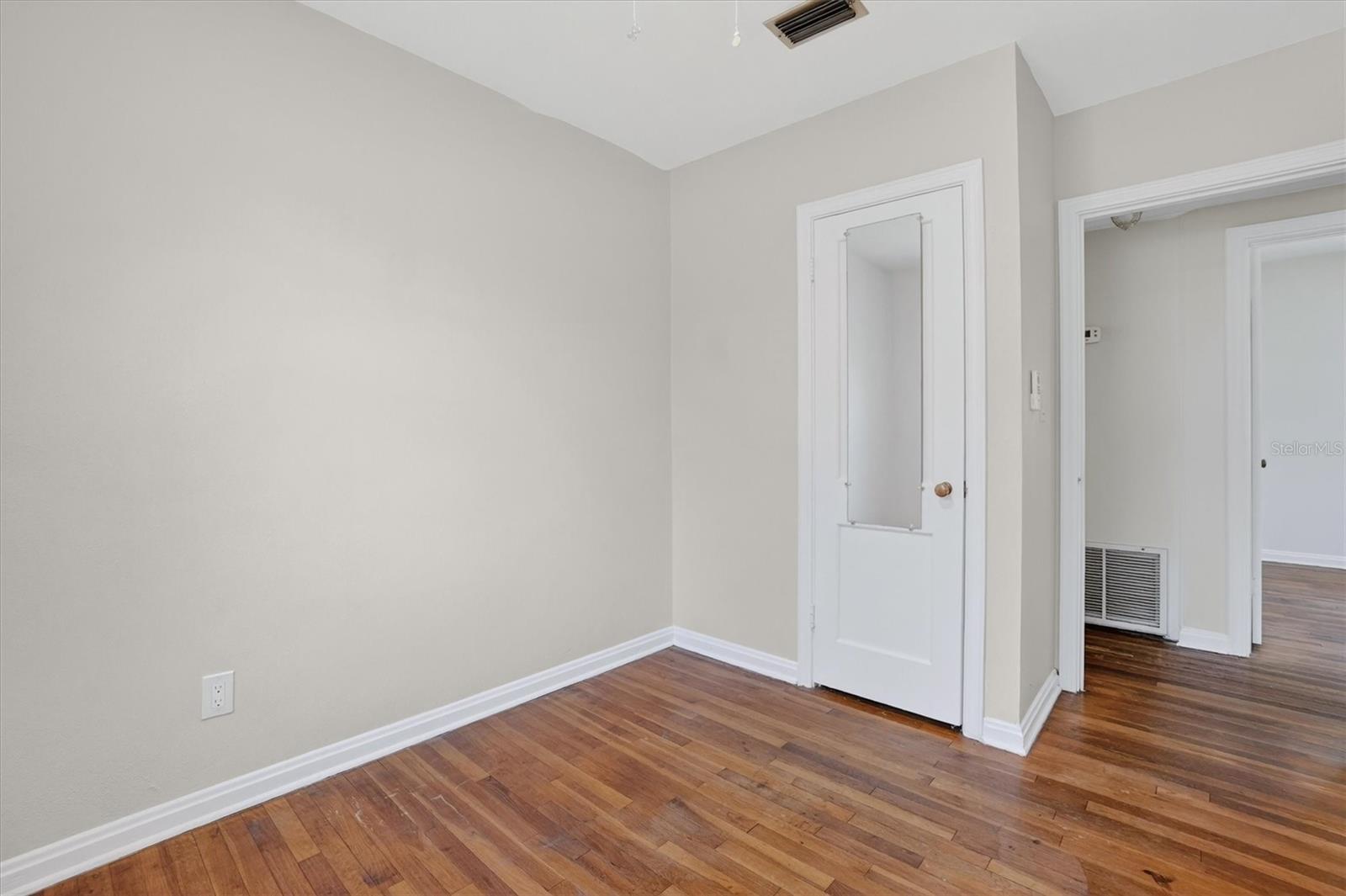 5503 Lakewood Cir E Property Photo 25