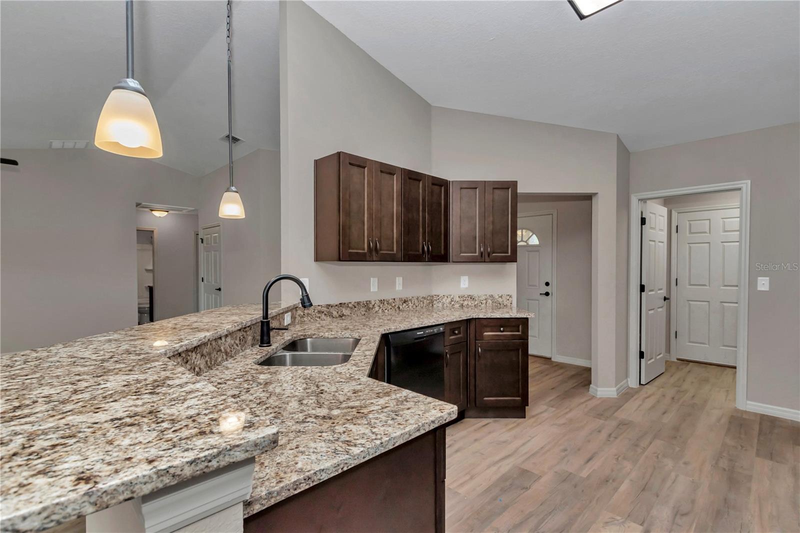6961 Sw 151st Loop Property Photo 10