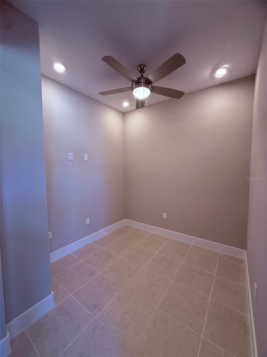 5437 Nw 34th St Property Photo 9