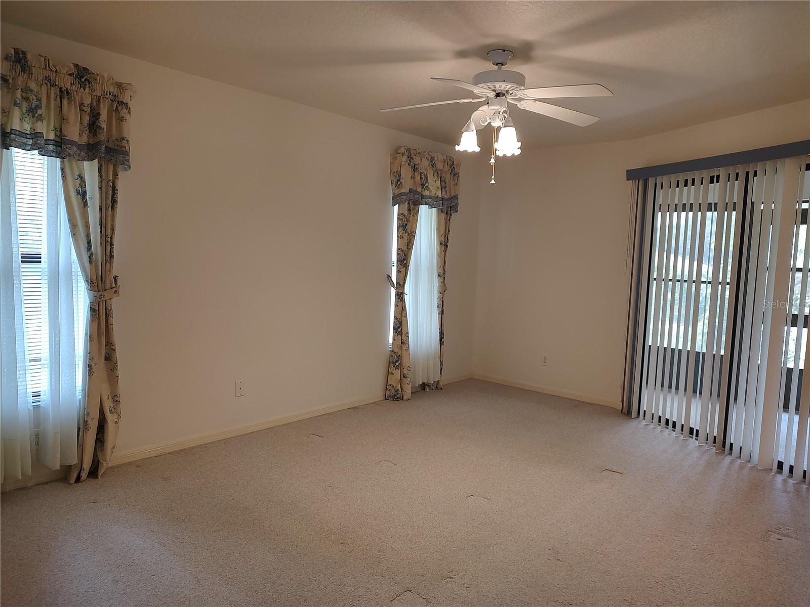 3716 E Cove Park Trl Property Photo 16
