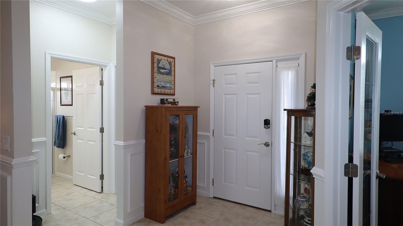 2293 Nw 58th Ter Property Photo 3
