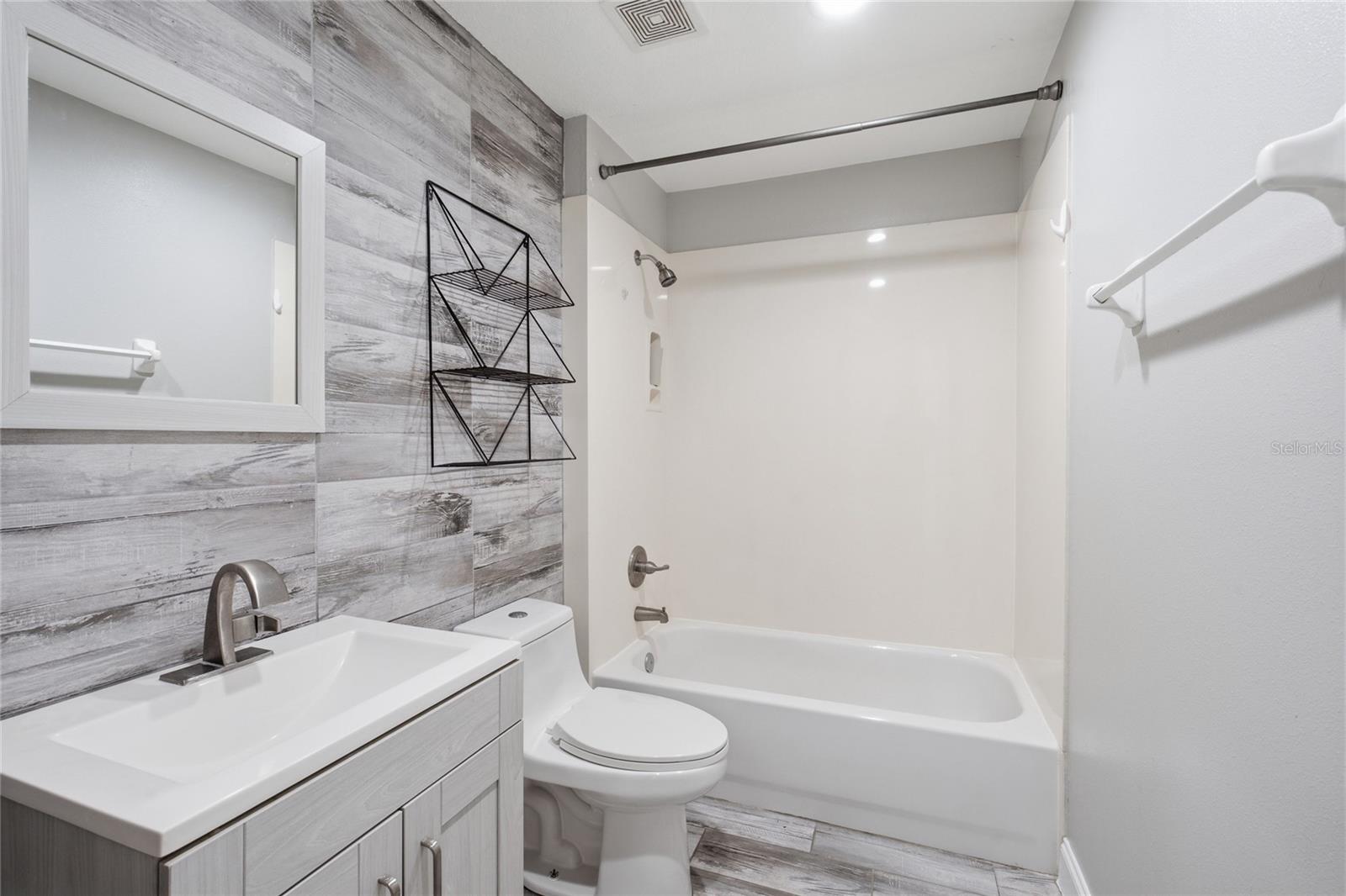10924 Sw 48th Ter Property Photo 15