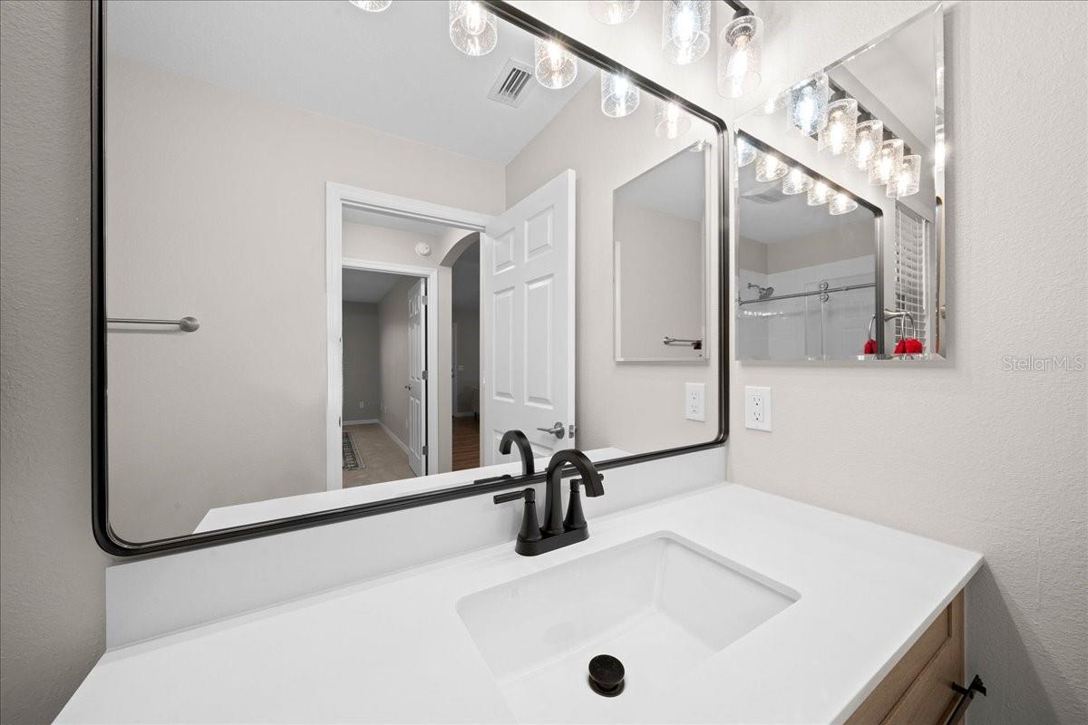 3048 Glenwood Pl Property Photo 56