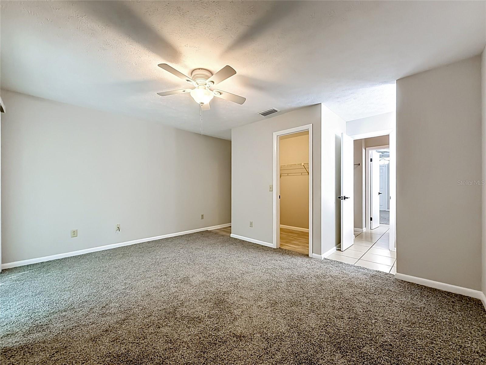 2113 Ne 38th Ave Property Photo 18