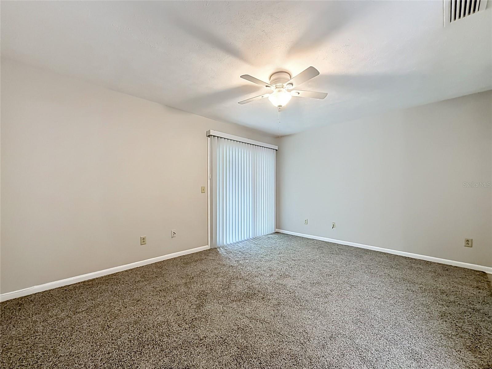 2113 Ne 38th Ave Property Photo 19