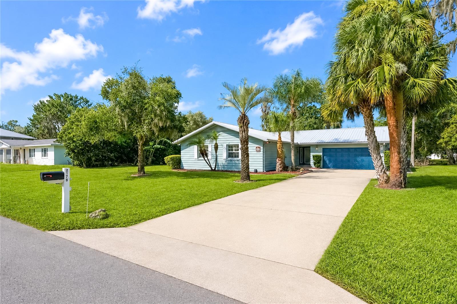2178 N Watersedge Dr Property Photo 5