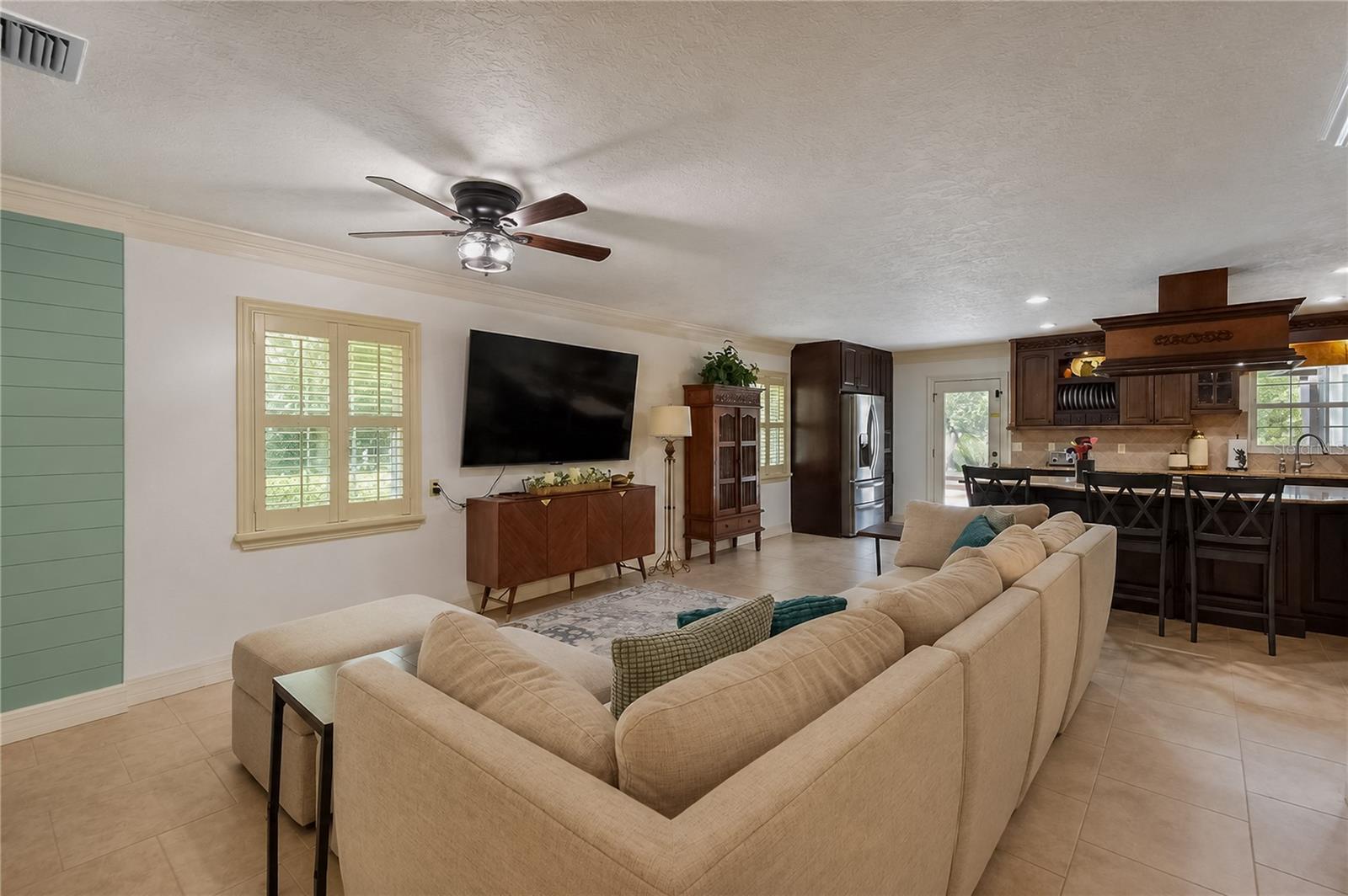 2178 N Watersedge Dr Property Photo 28