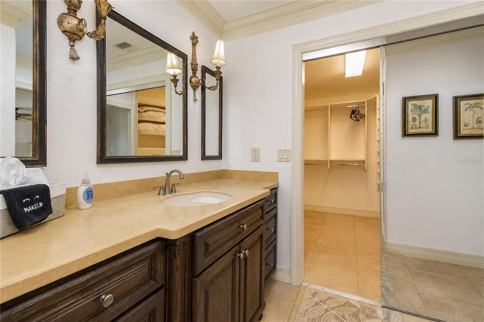 2178 N Watersedge Dr Property Photo 43