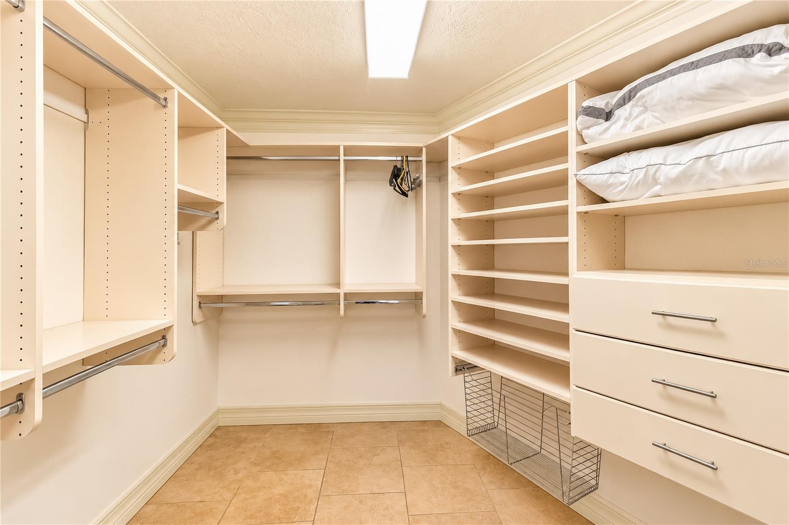 2178 N Watersedge Dr Property Photo 44