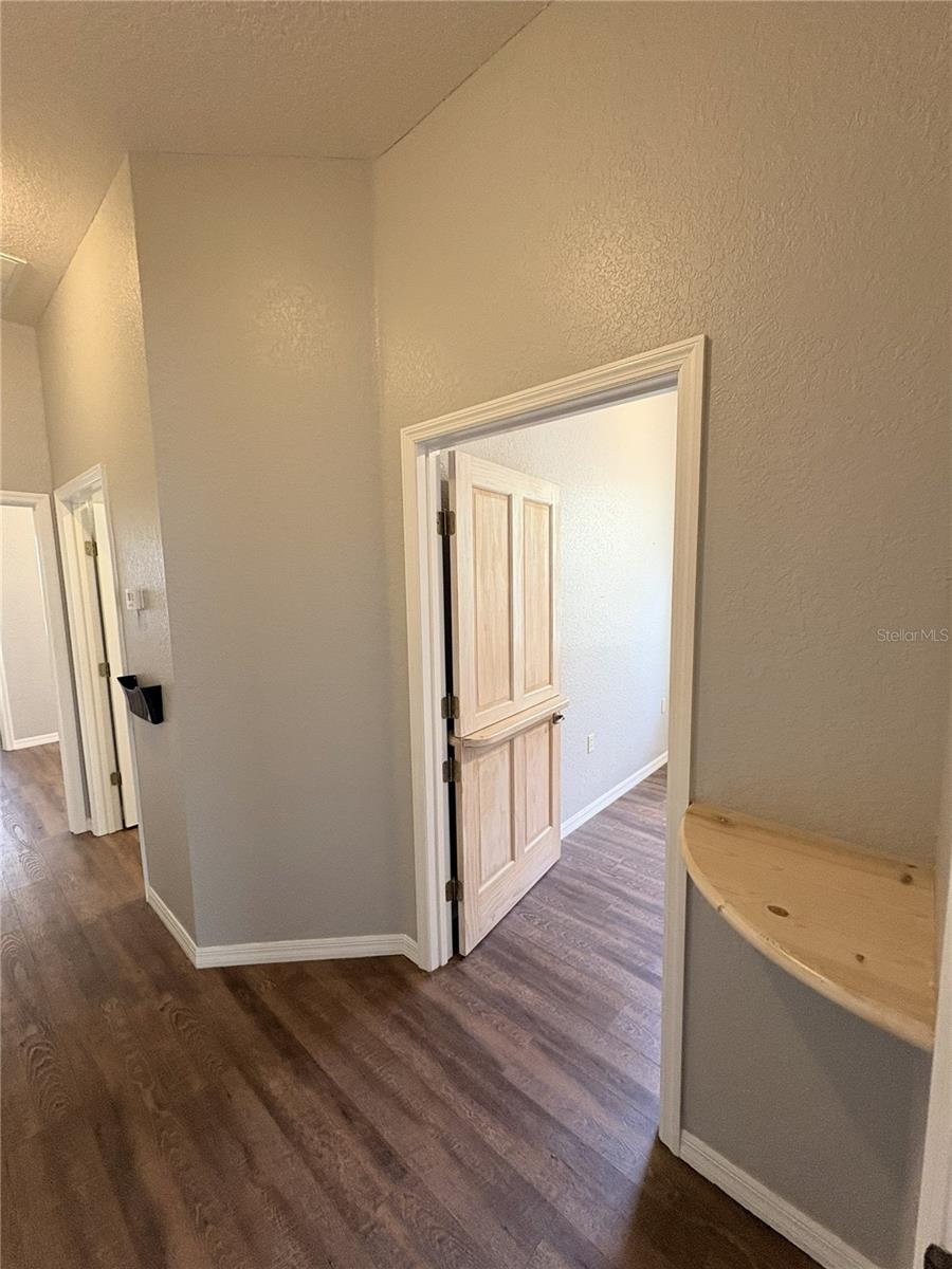 1701 Ne 42nd Ave #403 Property Photo 4